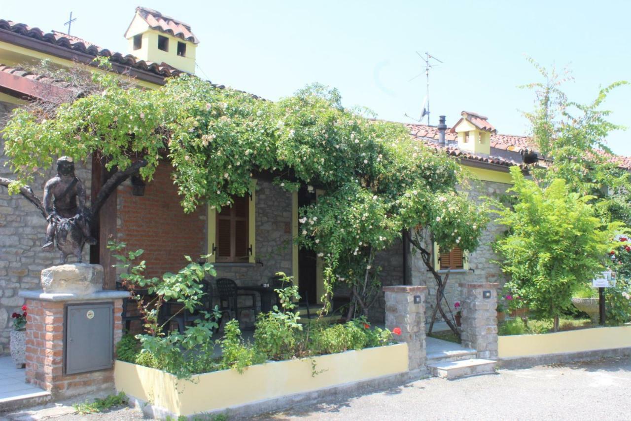 La Casa Di Valerio Villa Montabone Exterior photo